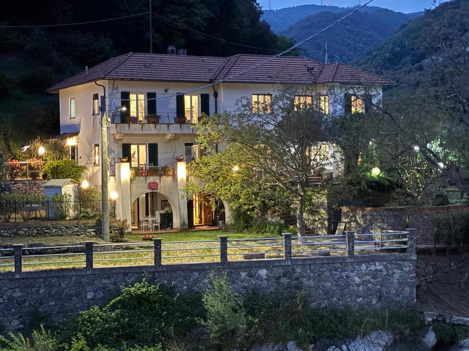 Appartamento In Villa A 5 Km Dal Mare Albisola Superiore Εξωτερικό φωτογραφία